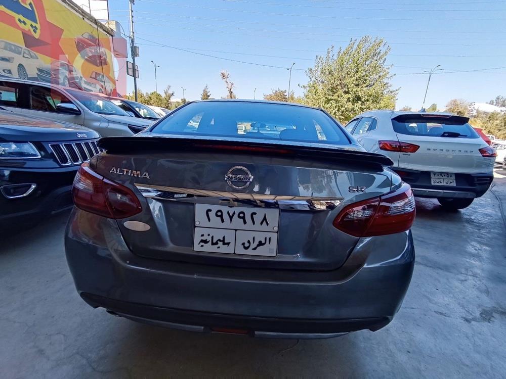 Nissan Altima